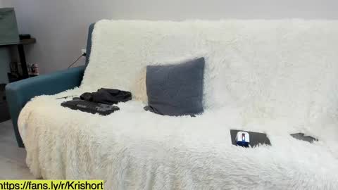 Snapshot of krishort chatting on 02/24/25, 10:04 krishort online show from 02/24/25, 10:04