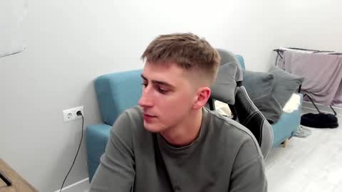 Snapshot of krishort chatting on 03/04/25, 06:29 krishort online show from 03/04/25, 06:29