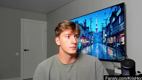 Snapshot of krishort chatting on 09/13/25, 11:32 krishort online show from 09/13/25, 11:32