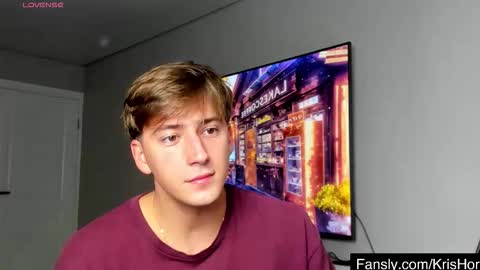 Snapshot of krishort chatting on 10/02/25, 10:22 krishort online show from 10/02/25, 10:22