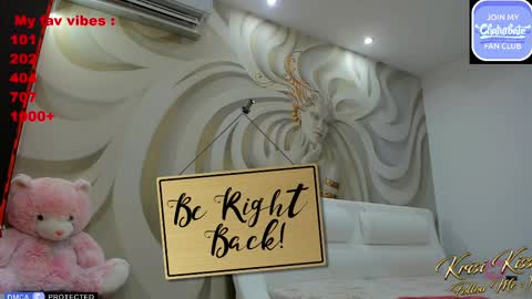 Snapshot of krisi_kiss chatting on 02/27/25, 06:50 KrisiFollow me  Thumb UP  online show from 02/27/25, 06:50