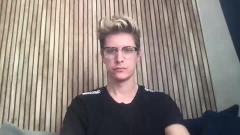 krisl77 online show from 04/02/26, 03:09