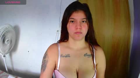 krissone online show from 10/05/25, 07:56