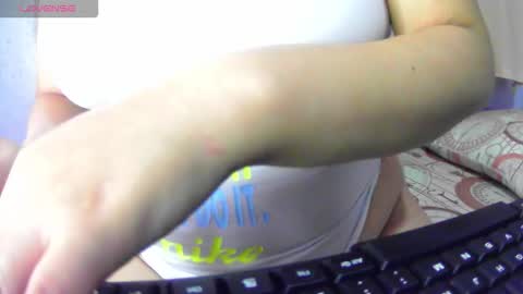 krissone online show from 10/09/25, 10:52