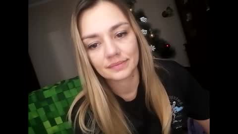 Snapshot of krisssexi chatting on 12/25/24, 08:39 KrissSexi online show from 12/25/24, 08:39