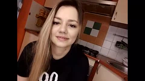 Snapshot of krisssexi chatting on 01/19/25, 06:09 KrissSexi online show from 01/19/25, 06:09