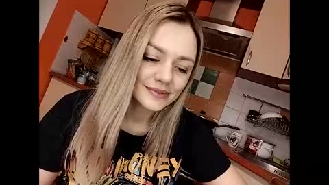 Snapshot of krisssexi chatting on 02/08/25, 08:53 KrissSexi online show from 02/08/25, 08:53