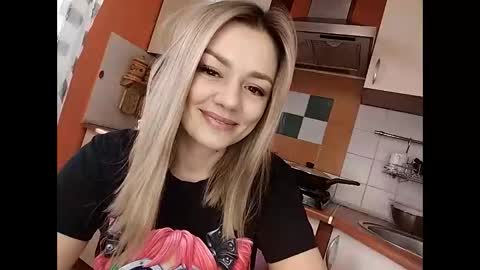 Snapshot of krisssexi chatting on 02/17/25, 05:47 KrissSexi online show from 02/17/25, 05:47