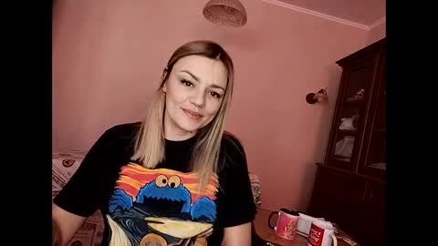 Snapshot of krisssexi chatting on 02/25/25, 09:09 KrissSexi online show from 02/25/25, 09:09