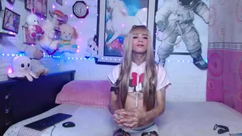 krisstal703358 online show from 02/14/26, 12:29