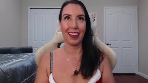 Krissy online show from 12/24/24, 02:44