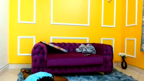 Thaterotic woman online show from 02/12/25, 10:35