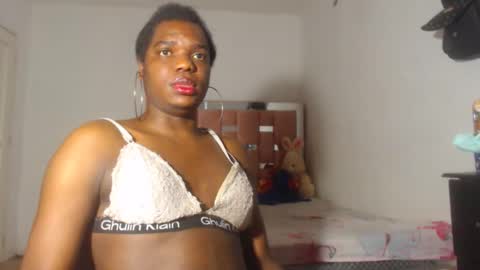 kristal_cox2 online show from 10/14/25, 11:44