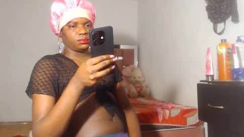 kristal_cox2 online show from 03/19/26, 10:19