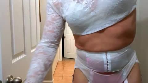 Snapshot of kristal_mountain chatting on 02/04/26, 05:24 Kristal Mountain online show from 02/04/26, 05:24