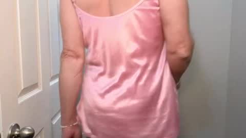 Snapshot of kristal_mountain chatting on 02/17/26, 04:53 Kristal Mountain online show from 02/17/26, 04:53