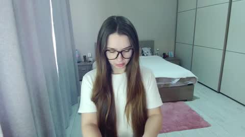 twitter    Annemarye 23 online show from 03/04/26, 07:14