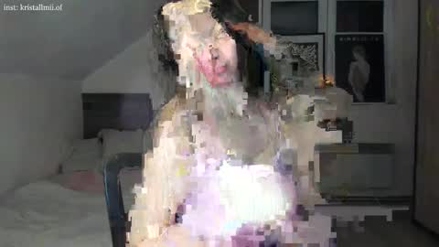 kristallmii_premium online show from 12/20/25, 08:16