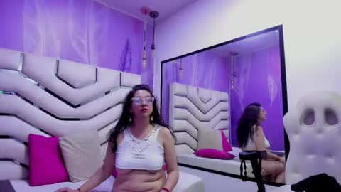 kristalvelvet online show from 01/15/26, 04:17