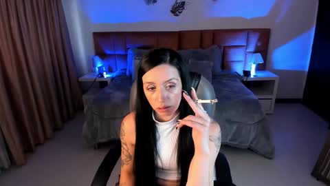 Snapshot of kristen_garner chatting on 11/05/25, 08:31 Sophia online show from 11/05/25, 08:31