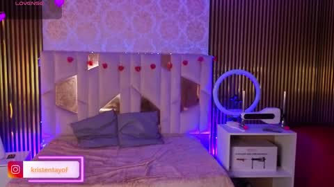 kristen_tay online show from 04/02/26, 03:04