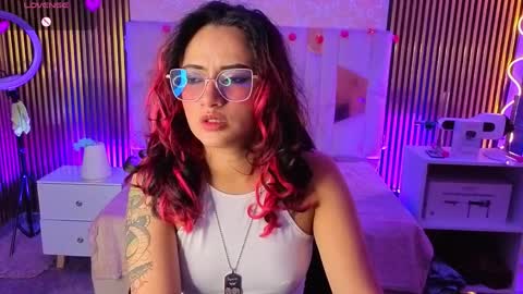 kristen_tay online show from 04/10/26, 03:01