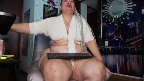 Snapshot of kristenhill1 chatting on 12/30/24, 08:43 Kristen online show from 12/30/24, 08:43