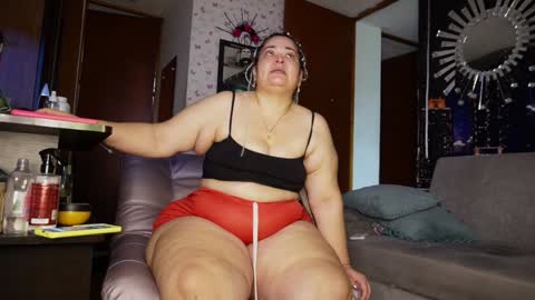 Snapshot of kristenhill1 chatting on 01/28/25, 09:40 Kristen online show from 01/28/25, 09:40