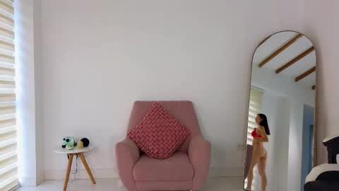 Snapshot of kristennblue_ chatting on 09/30/25, 08:36 Kris online show from 09/30/25, 08:36