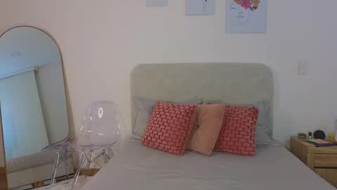 Snapshot of kristennblue_ chatting on 02/20/26, 11:11 Kris online show from 02/20/26, 11:11