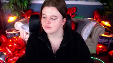 Snapshot of kristifoxy chatting on 02/13/26, 04:19 kristifoxy online show from 02/13/26, 04:19