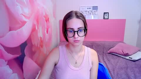 Snapshot of kristina_adel chatting on 12/11/24, 11:19 Kristina Adel online show from 12/11/24, 11:19