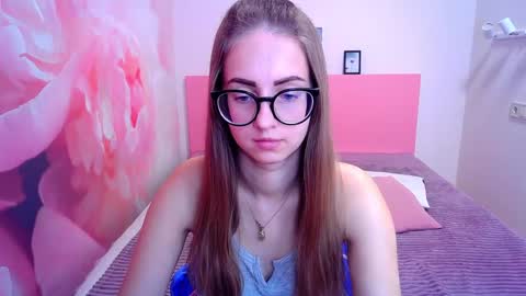 Snapshot of kristina_adel chatting on 01/10/25, 08:29 Kristina Adel online show from 01/10/25, 08:29