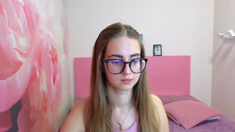 Snapshot of kristina_adel chatting on 01/17/25, 08:02 Kristina Adel online show from 01/17/25, 08:02