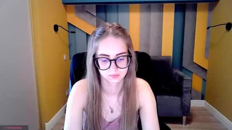 Snapshot of kristina_adel chatting on 03/08/25, 11:37 Kristina Adel online show from 03/08/25, 11:37