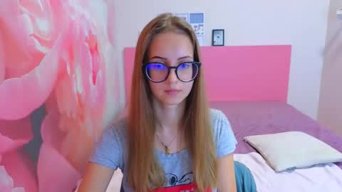 Snapshot of kristina_adel chatting on 11/07/25, 08:14 Kristina Adel online show from 11/07/25, 08:14