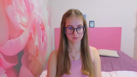 Snapshot of kristina_adel chatting on 01/12/26, 07:35 Kristina Adel online show from 01/12/26, 07:35