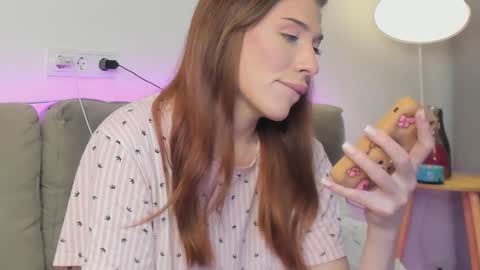 Snapshot of kristina_angel1 chatting on 10/13/25, 08:58 polya online show from 10/13/25, 08:58