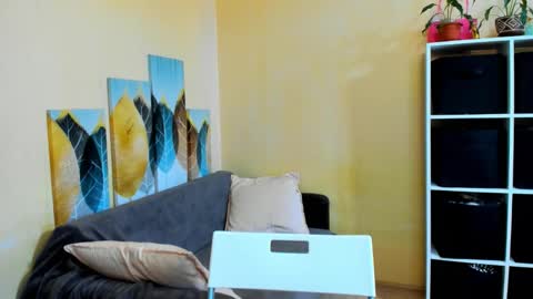 Christina online show from 11/20/25, 06:02