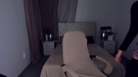 Snapshot of kristinalevis chatting on 12/10/24, 04:17 Kristina online show from 12/10/24, 04:17