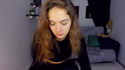 Snapshot of kristinalevis chatting on 12/22/24, 04:17 Kristina online show from 12/22/24, 04:17