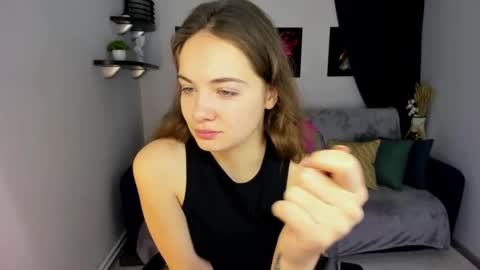 Snapshot of kristinalevis chatting on 01/11/25, 04:06 Kristina online show from 01/11/25, 04:06