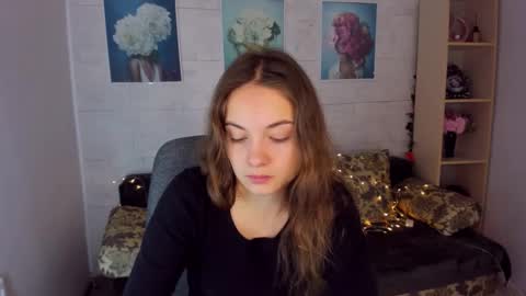 Snapshot of kristinalevis chatting on 01/15/25, 11:21 Kristina online show from 01/15/25, 11:21