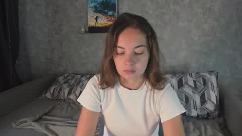 Snapshot of kristinalevis chatting on 10/05/25, 01:09 Kristina online show from 10/05/25, 01:09