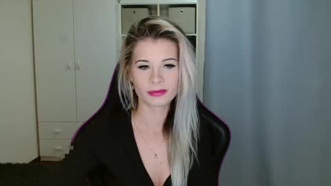 KristineAmore online show from 12/03/25, 07:38