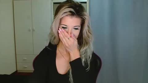 KristineAmore online show from 12/15/25, 07:23