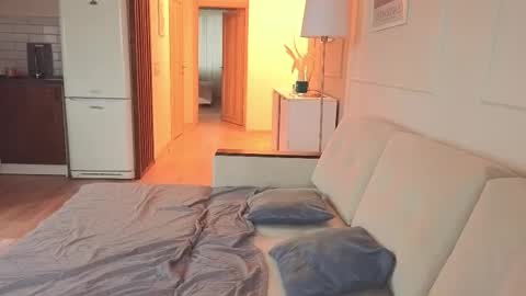 Kristi online show from 11/23/25, 05:07