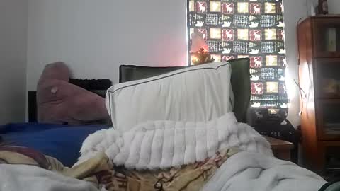 Snapshot of kristophspeer chatting on 12/13/24, 03:32 Kristoph Speer online show from 12/13/24, 03:32