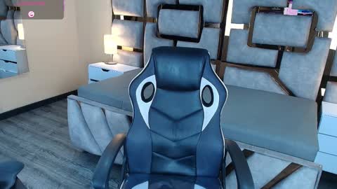 Snapshot of kristtal_key chatting on 01/16/26, 12:09 Kristtal online show from 01/16/26, 12:09