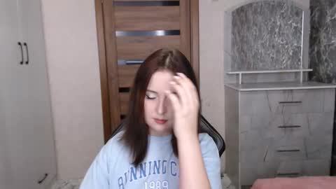 Snapshot of kristy_fran chatting on 11/23/25, 10:09 Kristy online show from 11/23/25, 10:09